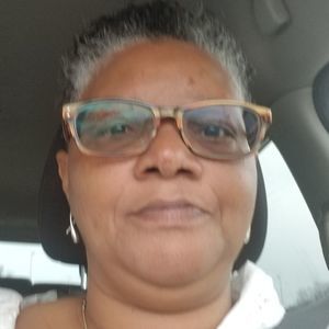 Meet your Posher, Brenda